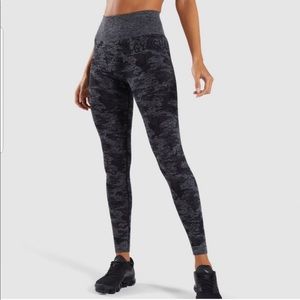 ISO Gymshark Camo Leggings